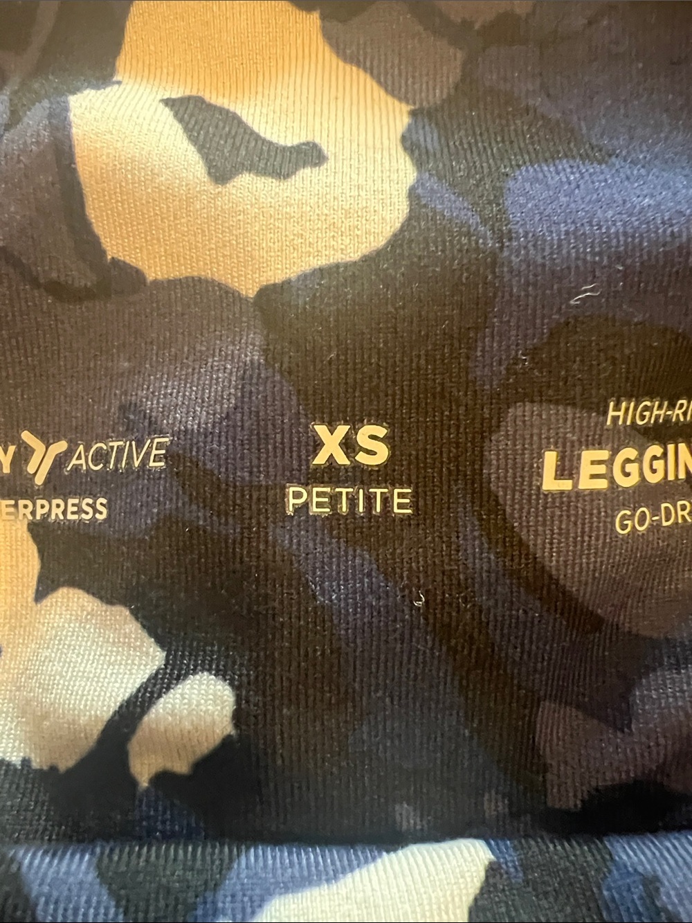 Old Navy Navy and White Floral Camo Leggings - Picture 8 of 9